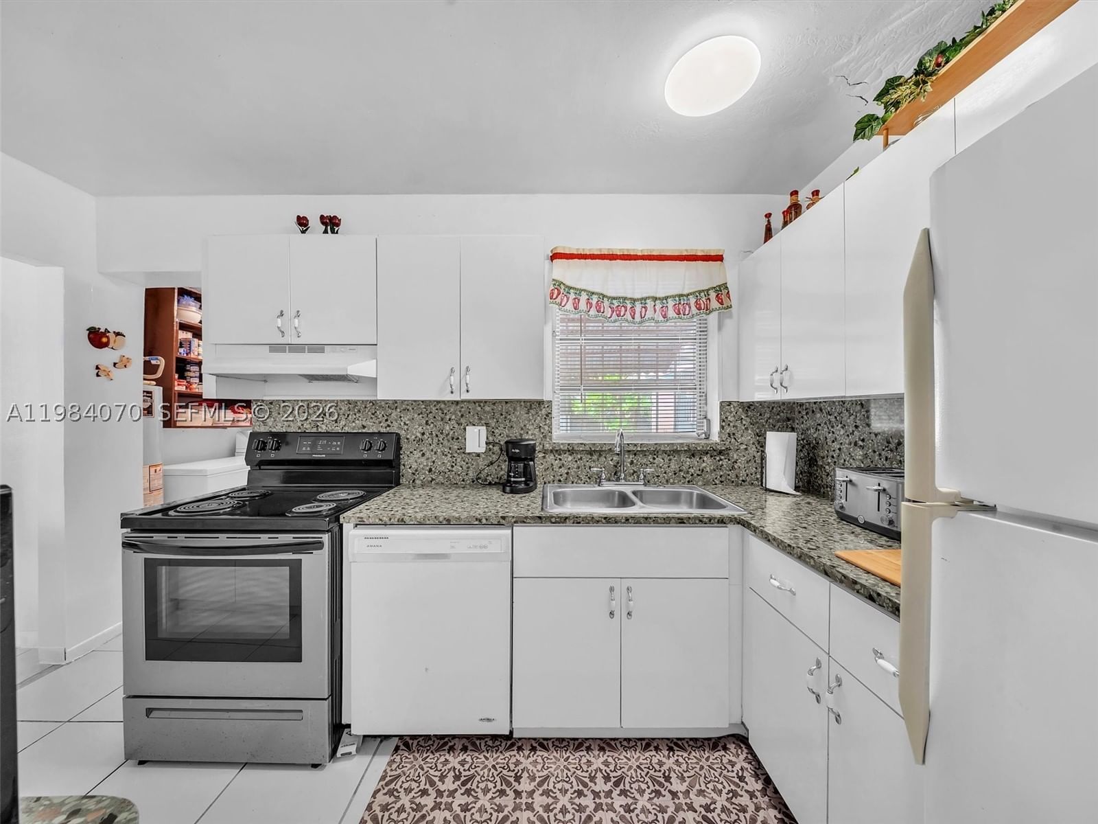 Real estate property located at 3281 170th St, Miami-dade, Bonnie Briar Estates, Miami Gardens, FL