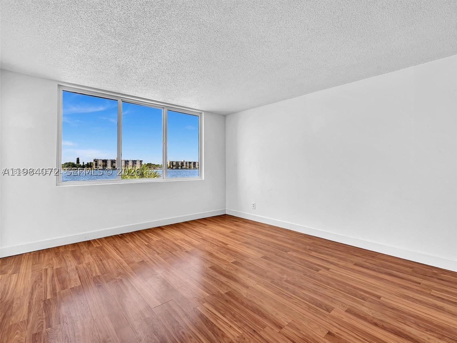 Real estate property located at 1170 191st St #24, Miami-dade, Riviera Condominium Apts, Miami, FL