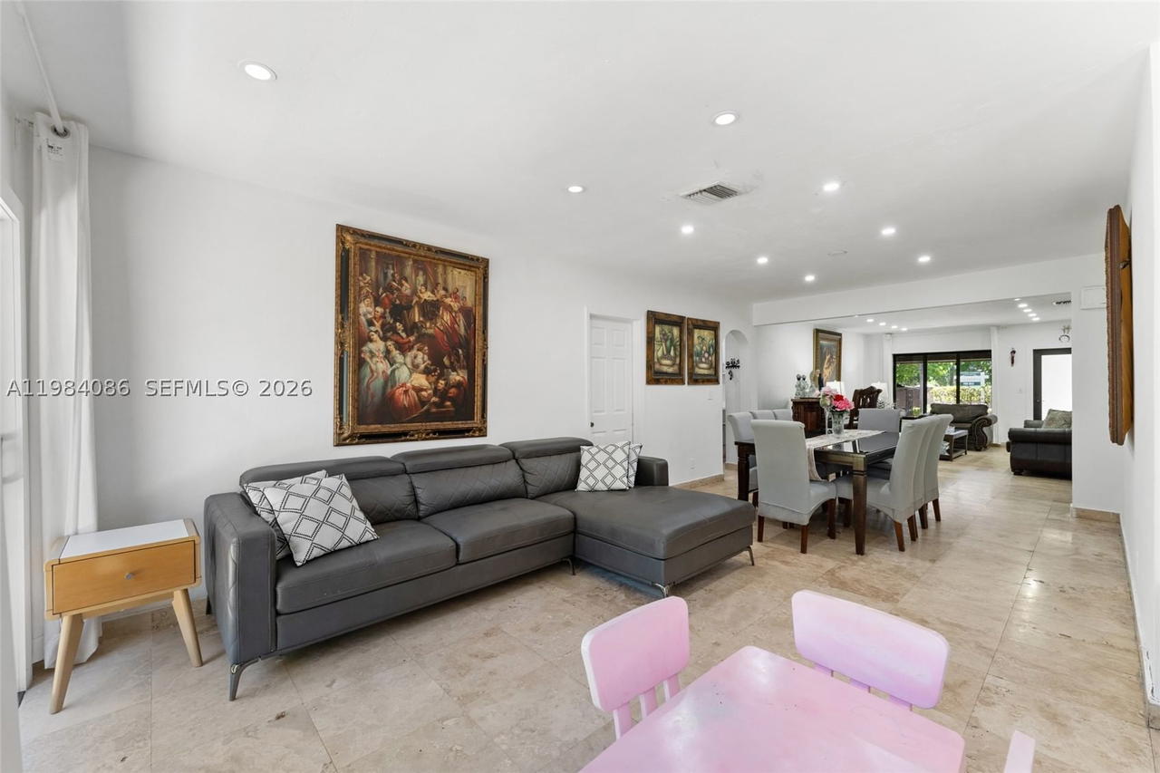 Real estate property located at 2054 Alton Rd, Miami-dade, Amd Plat Of Sunset Lake S, Miami Beach, FL