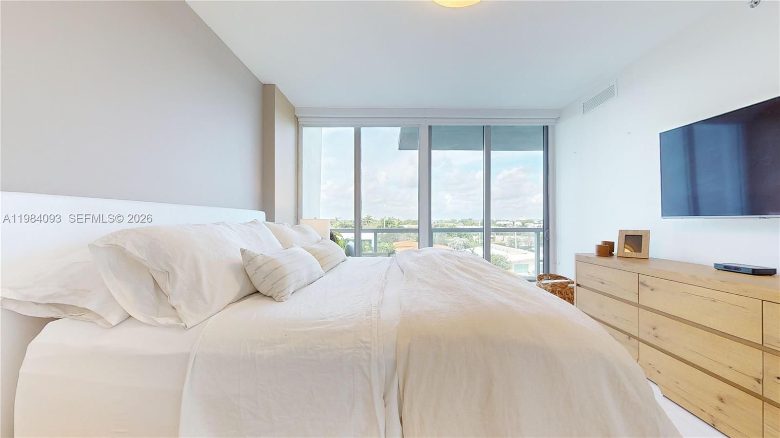 Real estate property located at 9940 Bay Harbor Dr #5E-N, Miami-dade, Kai At Bay Harbor Condo, Bay Harbor Islands, FL