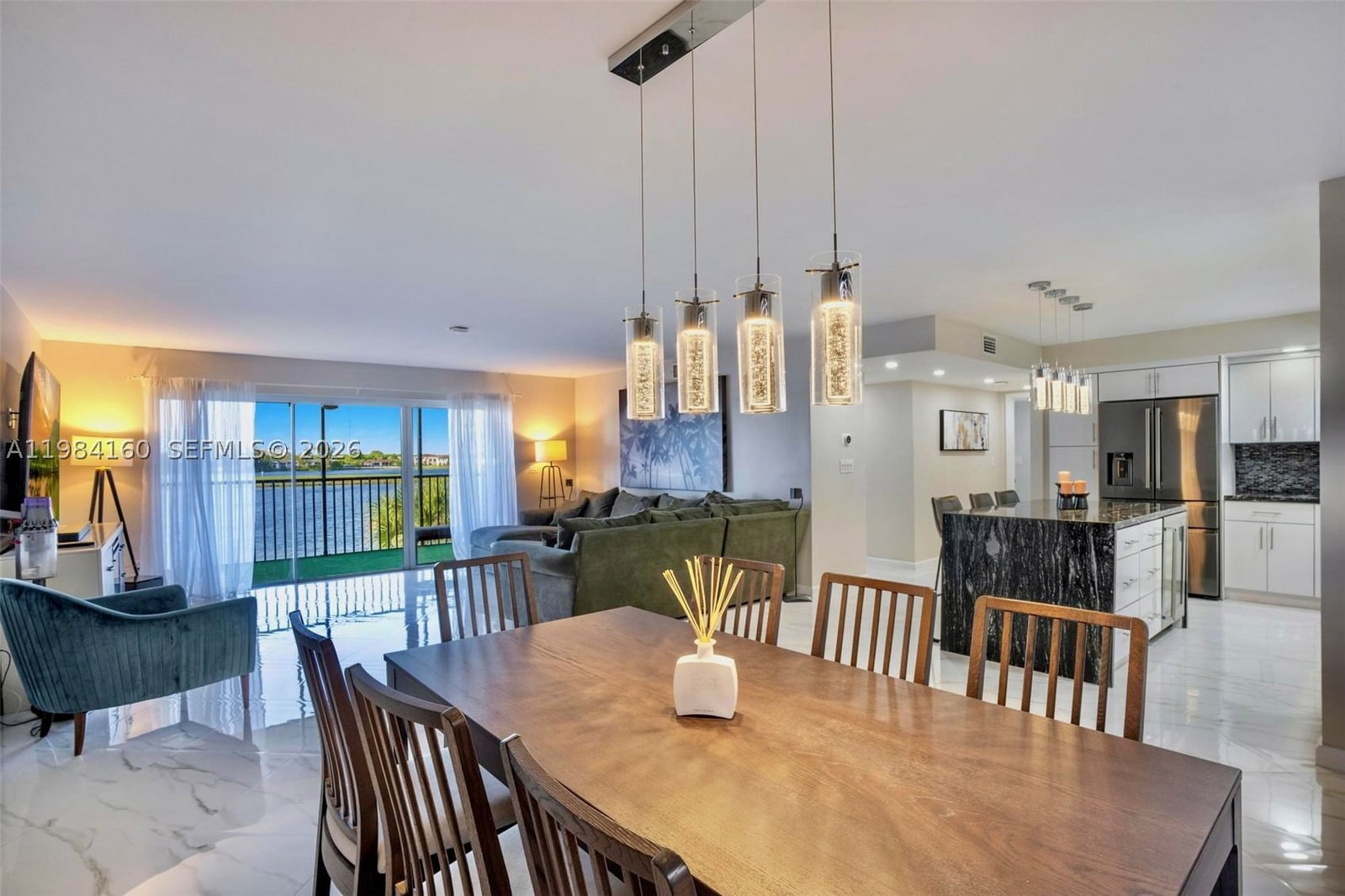 Real estate property located at 605 Ives Dairy Rd #305-7, Miami-dade, Summertree Vilg Calif Cl, Miami, FL