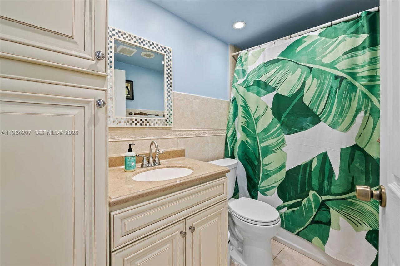 Real estate property located at 1431 32nd Pl, Broward, Cresthaven No 8, Pompano Beach, FL