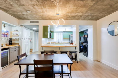 Real estate property located at 201 7th St #307, Miami-dade, Poinciana Village Condo, Miami, FL