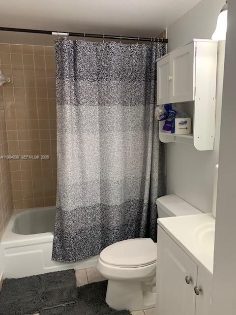 Real estate property located at 5550 44th St #404B, Broward, Inverwood Condo, Lauderhill, FL