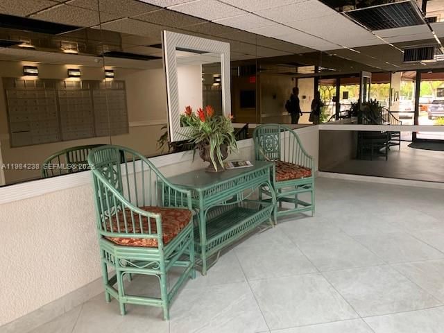 Real estate property located at 5550 44th St #404B, Broward, Inverwood Condo, Lauderhill, FL