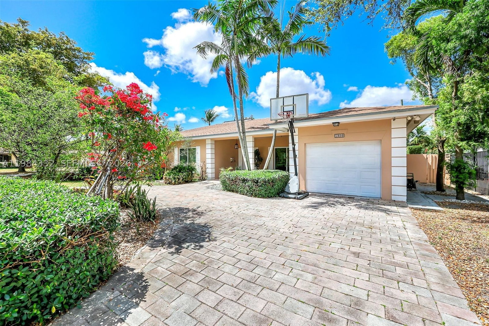 Real estate property located at 1800 Miami Springs Ave, Miami-dade, Fla Fruit Land Cos Sub, Miami Springs, FL