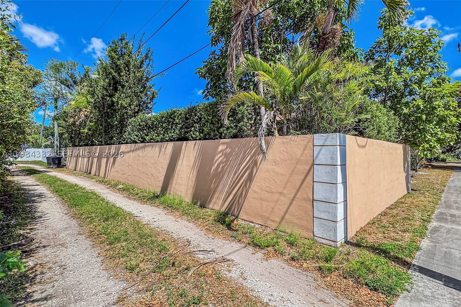 Real estate property located at 1800 Miami Springs Ave, Miami-dade, Fla Fruit Land Cos Sub, Miami Springs, FL
