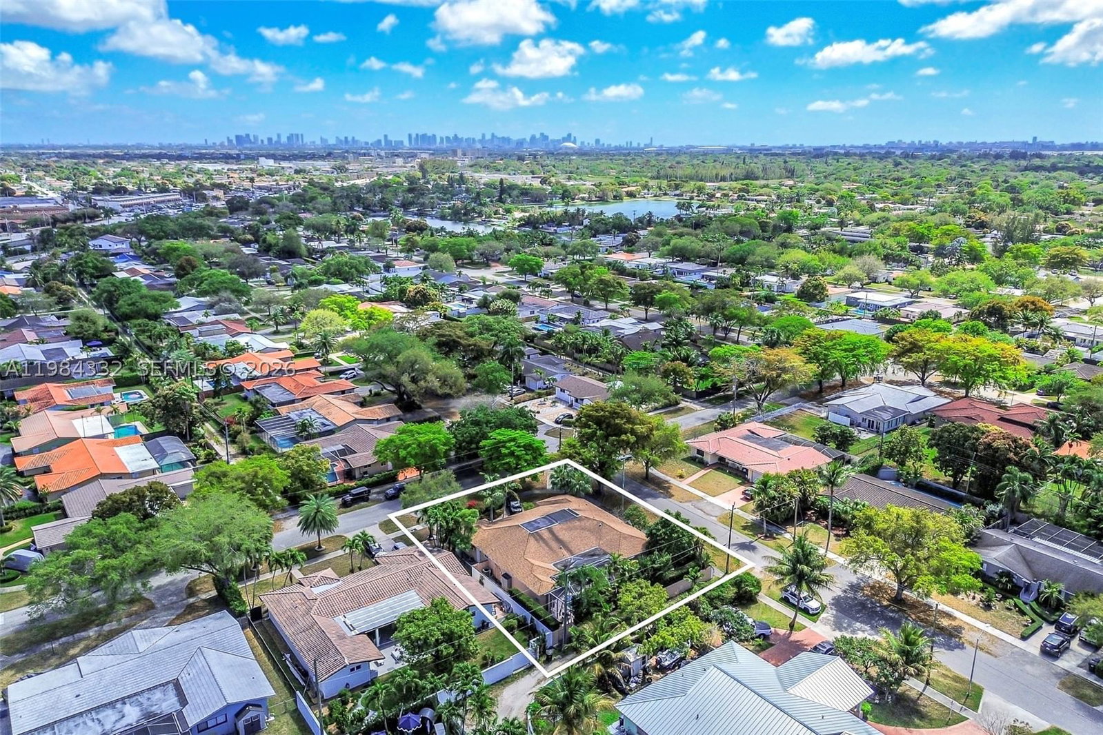 Real estate property located at 1800 Miami Springs Ave, Miami-dade, Fla Fruit Land Cos Sub, Miami Springs, FL