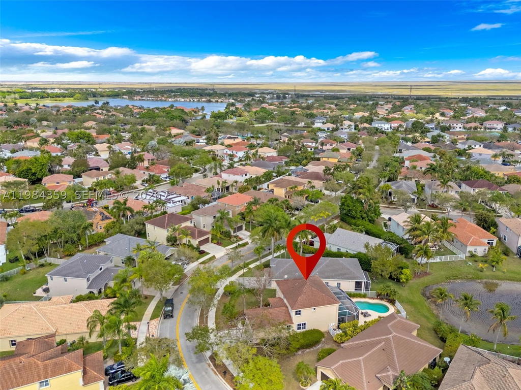 Real estate property located at 627 Willow Bend Rd, Broward, Sector 3 - Parcels H I J, Weston, FL