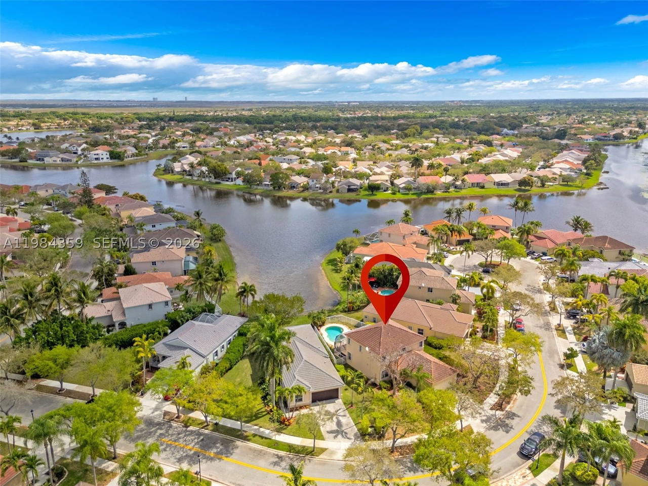 Real estate property located at 627 Willow Bend Rd, Broward, Sector 3 - Parcels H I J, Weston, FL