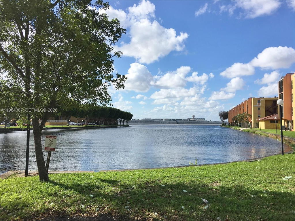 Real estate property located at 4721 7th St #104-12, Miami-dade, Sunset Villas No 3 Condo, Miami, FL