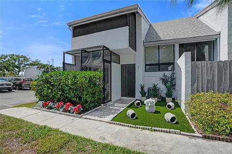 Real estate property located at 19220 25th Ave #271B, Miami-dade, Riverwood Sec 3, Miami, FL