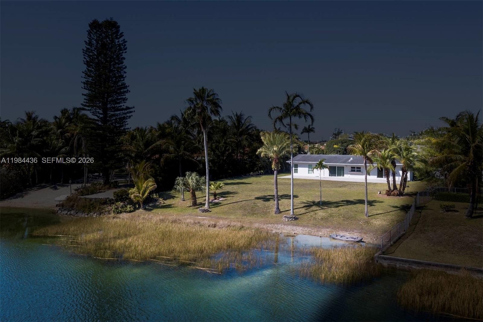 Real estate property located at 11807 112th Ave, Miami-dade, Oakland Acres, Miami, FL