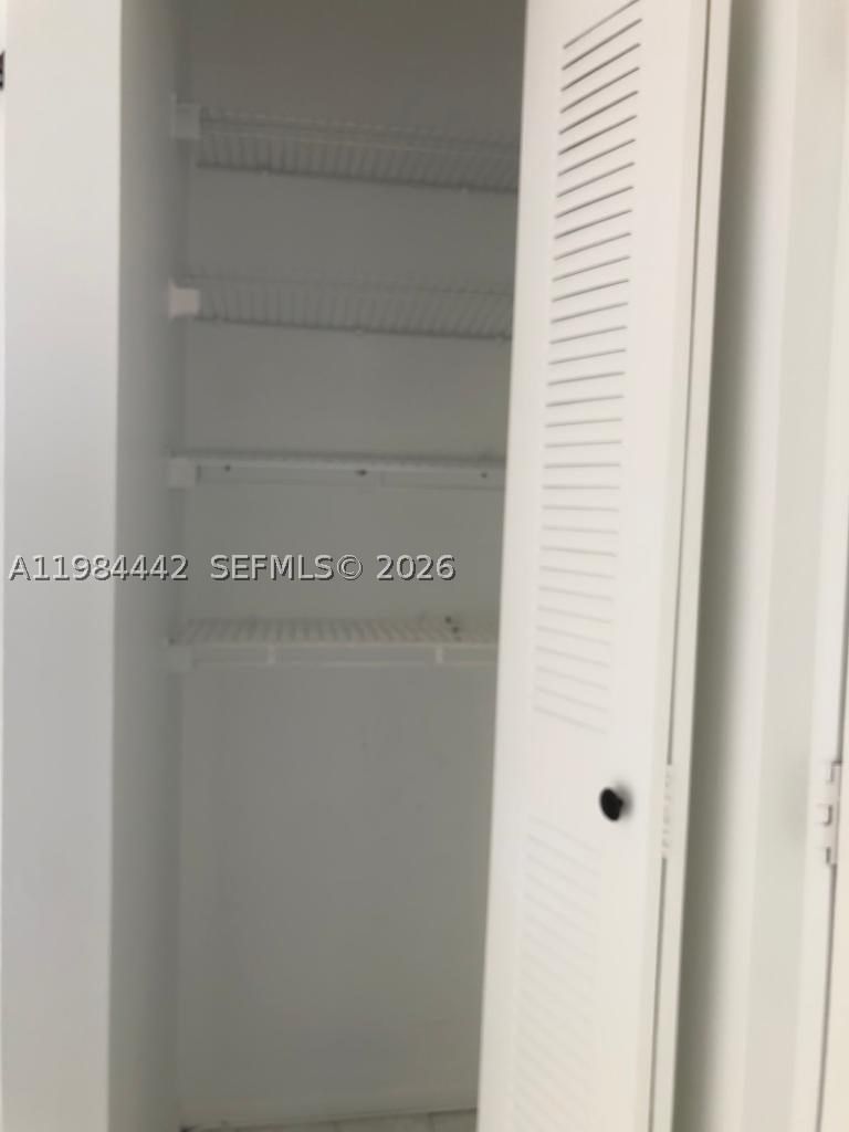 Real estate property located at 9999 Summerbreeze Dr #218, Broward, Summerbreeze Condo, Sunrise, FL