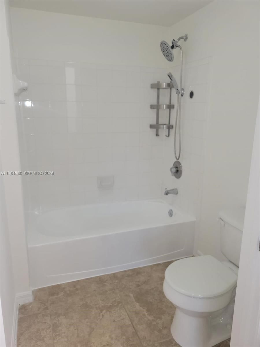 Real estate property located at 2560 Centergate Dr #102, Broward, Aventine At Miramar Condo, Miramar, FL