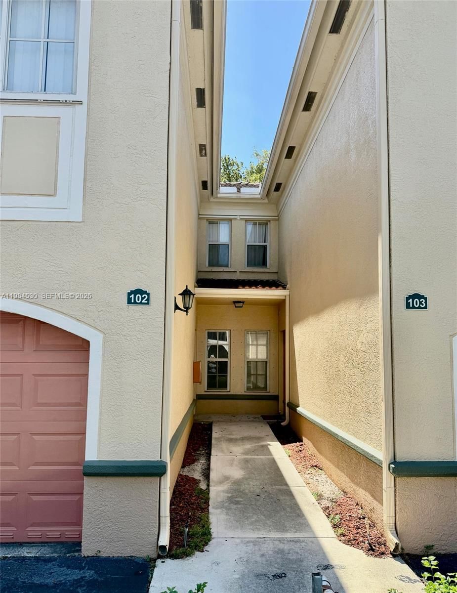 Real estate property located at 2560 Centergate Dr #102, Broward, Aventine At Miramar Condo, Miramar, FL