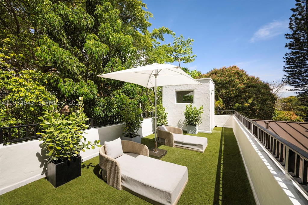 Real estate property located at 3090 Kirk St, Miami-dade, Ocean View Heights, Coconut Grove, FL