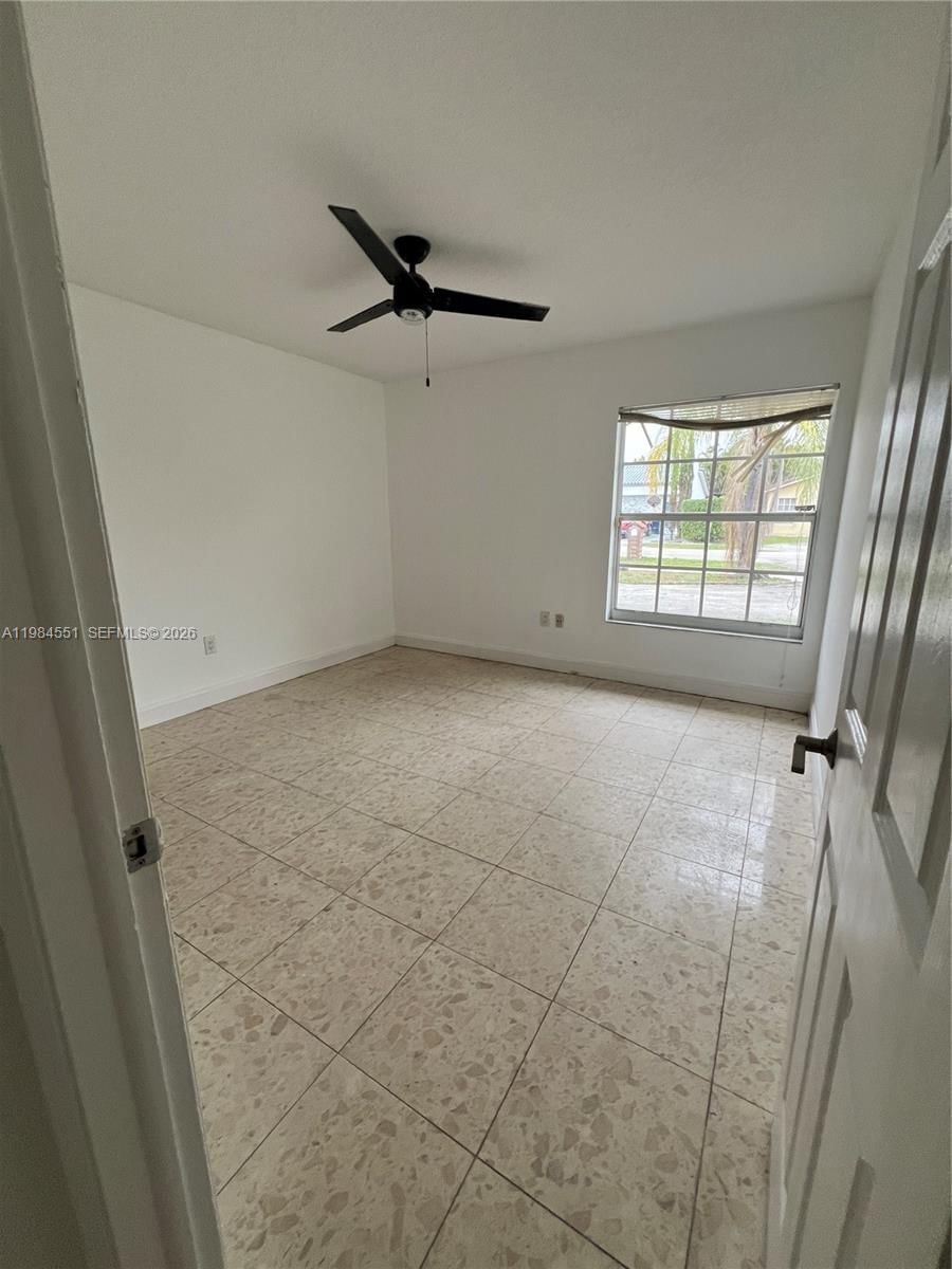 Real estate property located at 2235 131st Ct, Miami-dade, Pervas Sub, Miami, FL
