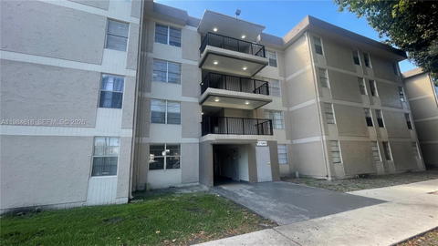 Real estate property located at 1805 56th St #113, Miami-dade, Cambridge Condo, Hialeah, FL