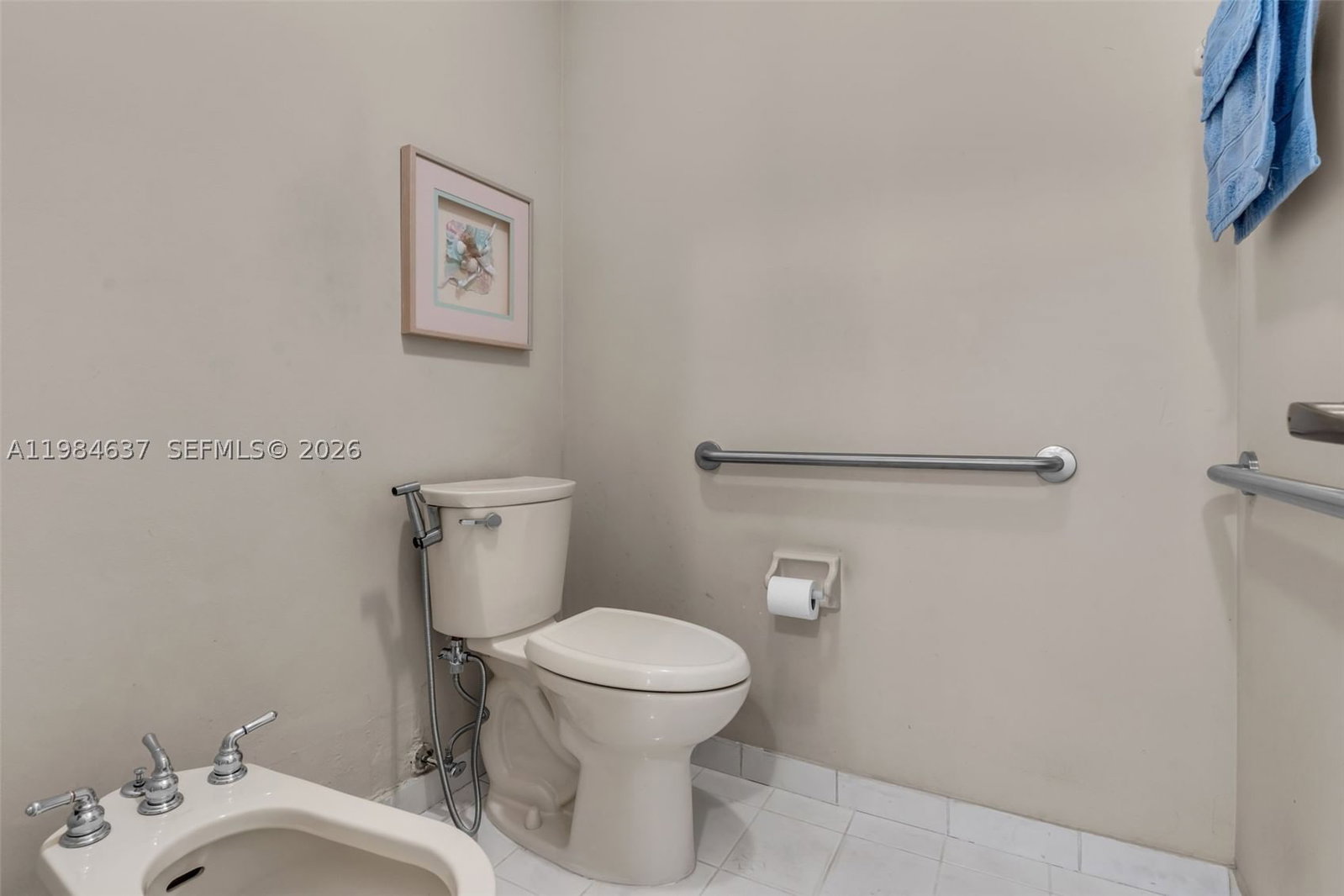 Real estate property located at 9224 Grand Canal Dr, Miami-dade, Big Five Homes, Miami, FL