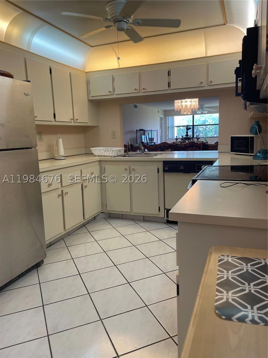 Real estate property located at 2606 104th Ave #301, Broward, Sunrise Lakes 185 Condo, Sunrise, FL