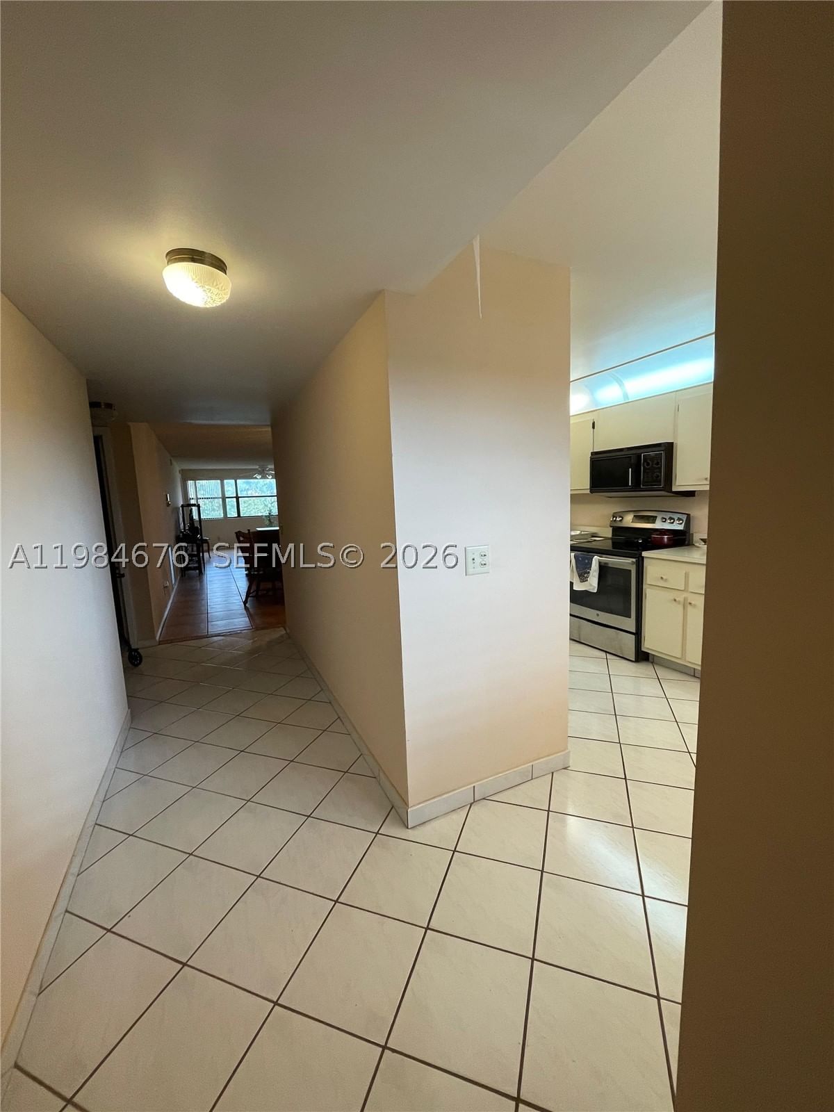 Real estate property located at 2606 104th Ave #301, Broward, Sunrise Lakes 185 Condo, Sunrise, FL