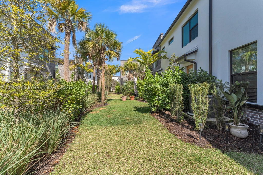 Real estate property located at 8351 7th Ct, Broward, American Express Tract, Plantation, FL