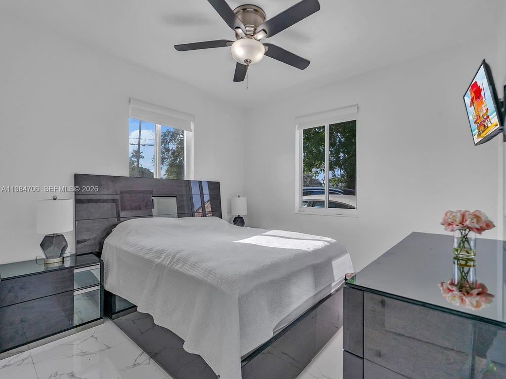 Real estate property located at 4721 108th Ave, Miami-dade, Westwood Lake 3rd Addn, Miami, FL