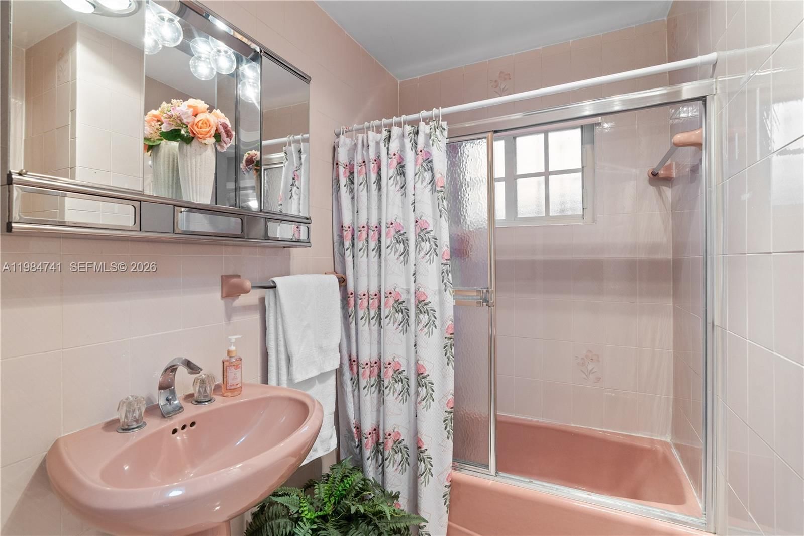 Real estate property located at 7600 12th Ave, Miami-dade, Altavista Park Sec 1, Hialeah, FL