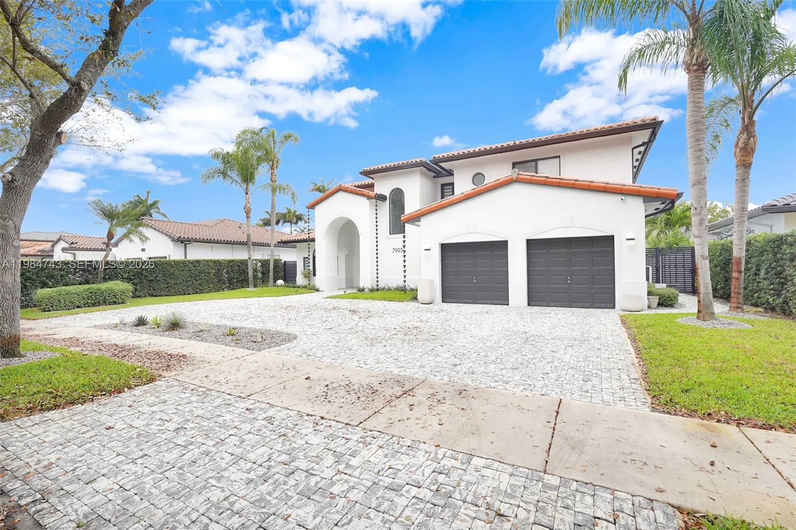 Real estate property located at 7993 161st Ter, Miami-dade, Silvercrest Lake Estates, Miami Lakes, FL