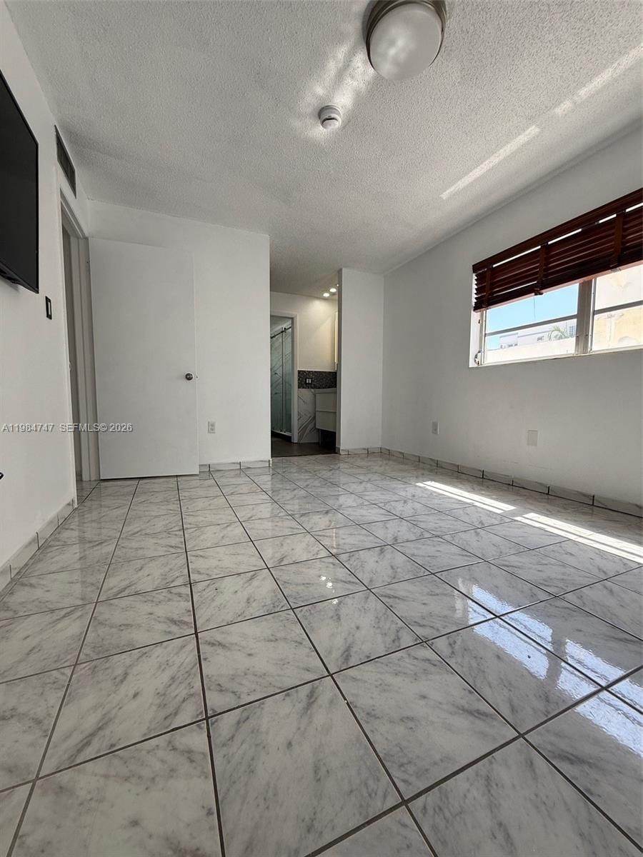 Real estate property located at 1150 Collins Ave #301, Miami-dade, Collins Vista Condo, Miami Beach, FL