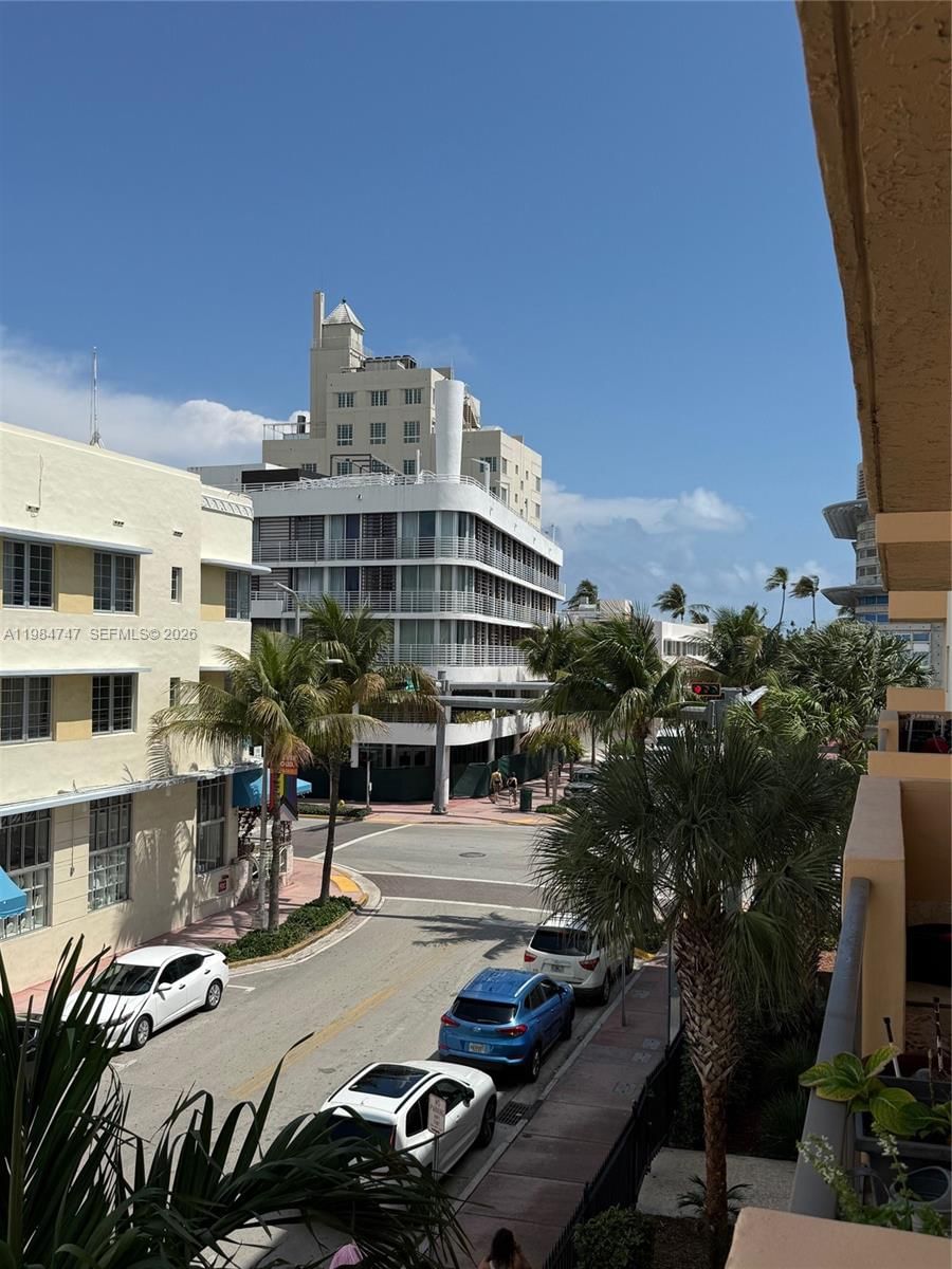 Real estate property located at 1150 Collins Ave #301, Miami-dade, Collins Vista Condo, Miami Beach, FL