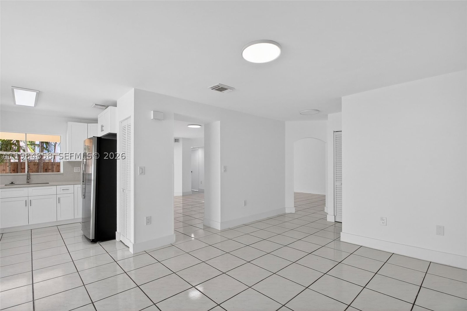 Real estate property located at 11776 90th Ter, Miami-dade, Poinciana At Oaks Landing, Miami, FL