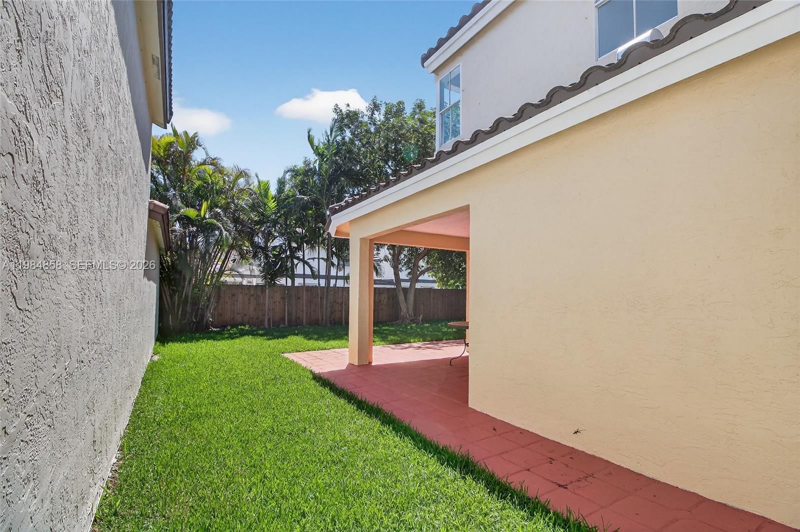 Real estate property located at 11776 90th Ter, Miami-dade, Poinciana At Oaks Landing, Miami, FL