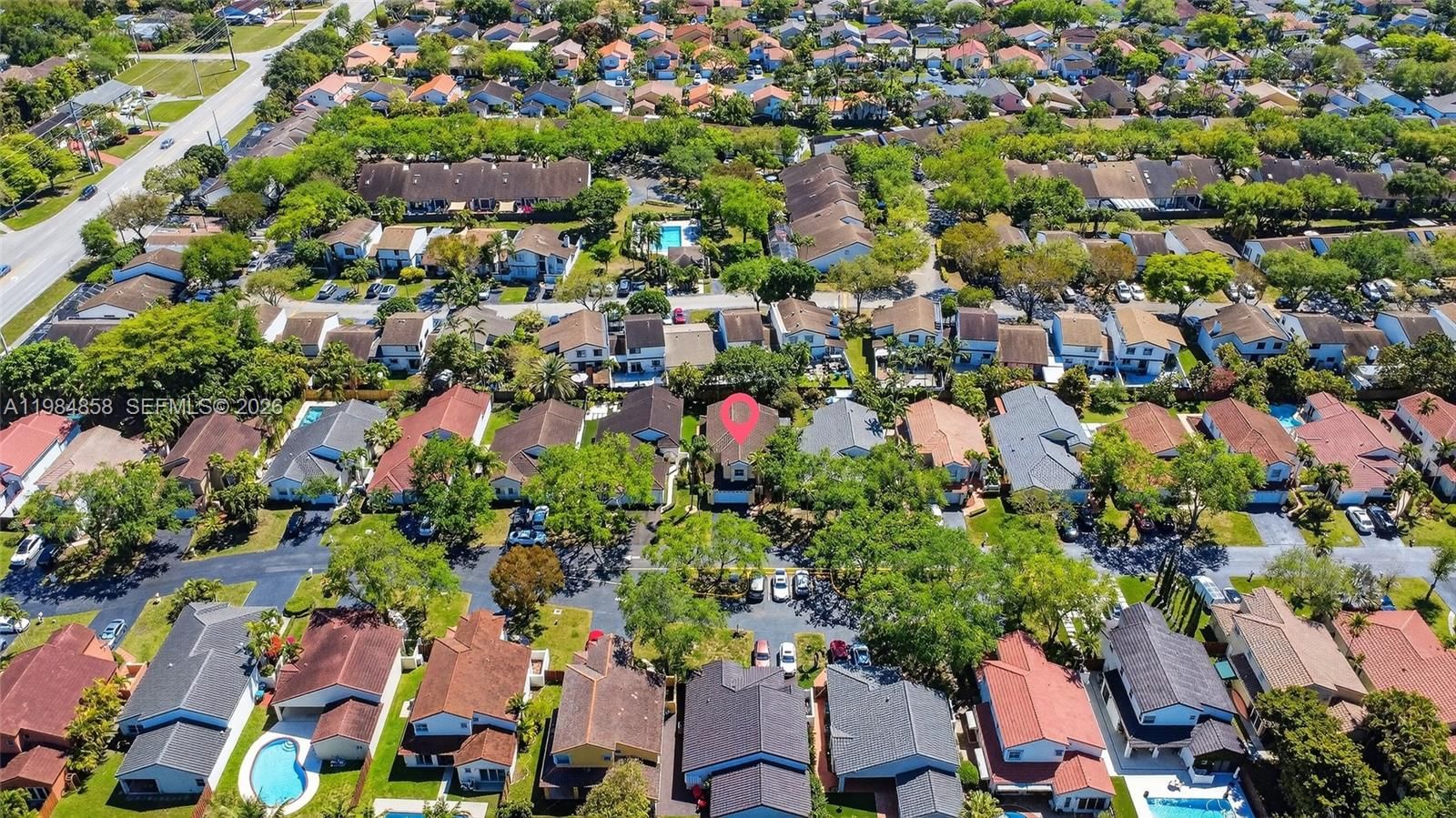 Real estate property located at 11776 90th Ter, Miami-dade, Poinciana At Oaks Landing, Miami, FL