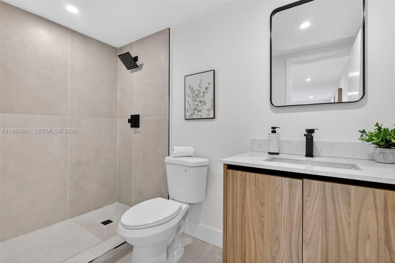 Real estate property located at 17980 2nd Ct, Miami-dade, North Ridge, Miami Gardens, FL