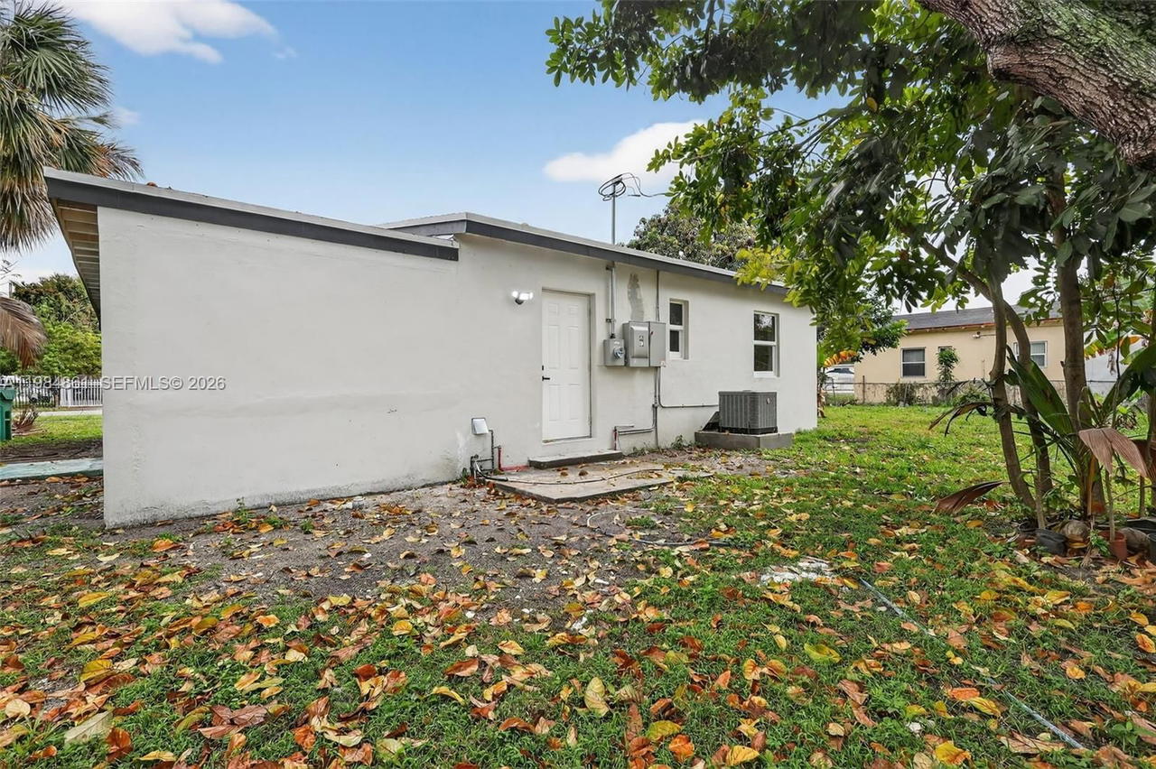 Real estate property located at 17980 2nd Ct, Miami-dade, North Ridge, Miami Gardens, FL