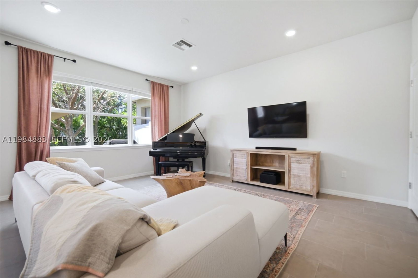 Real estate property located at 1628 Myrtle Oak Ter, Broward, Hillcrest Country Club So, Hollywood, FL