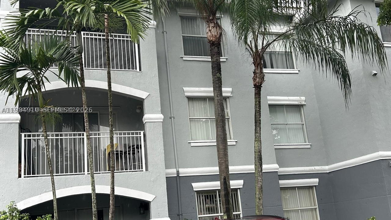 Real estate property located at 155 96th Ter #2-201, Broward, La Via Condominium, Pembroke Pines, FL