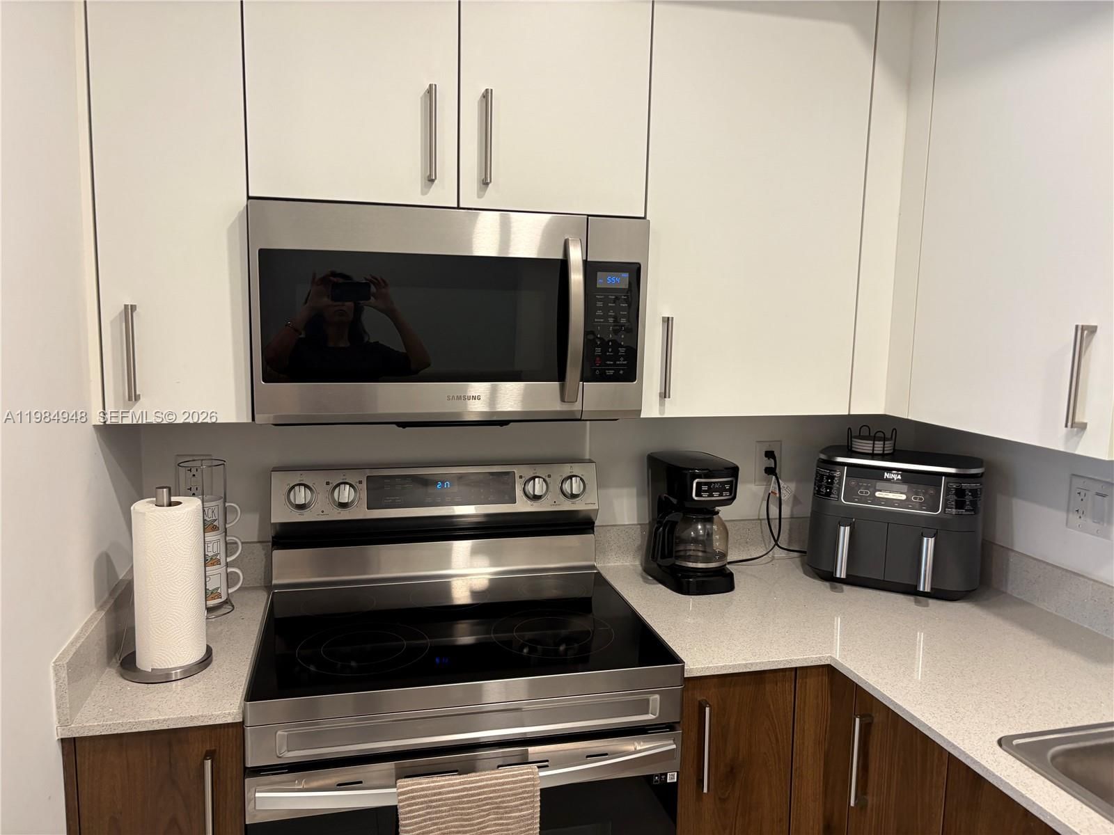 Real estate property located at 10950 82nd St #319, Miami-dade, Islands At Doral 1st Addi, Doral, FL