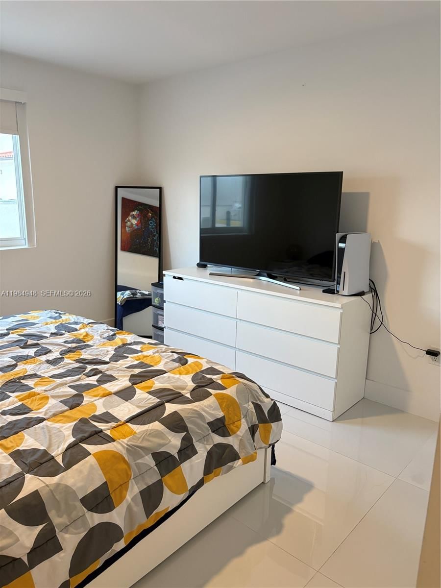 Real estate property located at 10950 82nd St #319, Miami-dade, Islands At Doral 1st Addi, Doral, FL