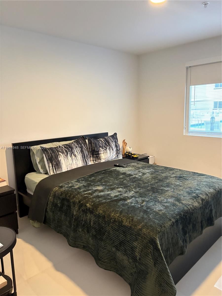 Real estate property located at 10950 82nd St #319, Miami-dade, Islands At Doral 1st Addi, Doral, FL