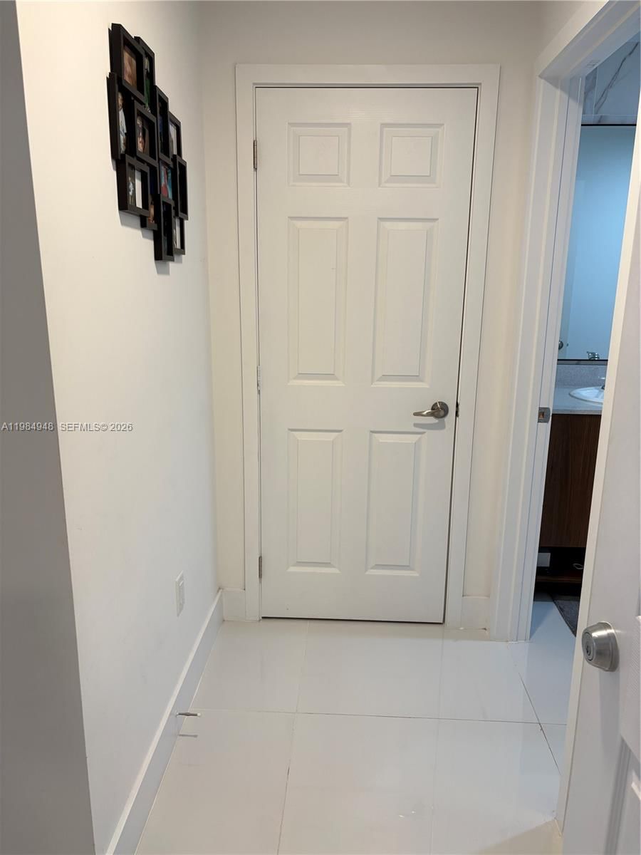 Real estate property located at 10950 82nd St #319, Miami-dade, Islands At Doral 1st Addi, Doral, FL