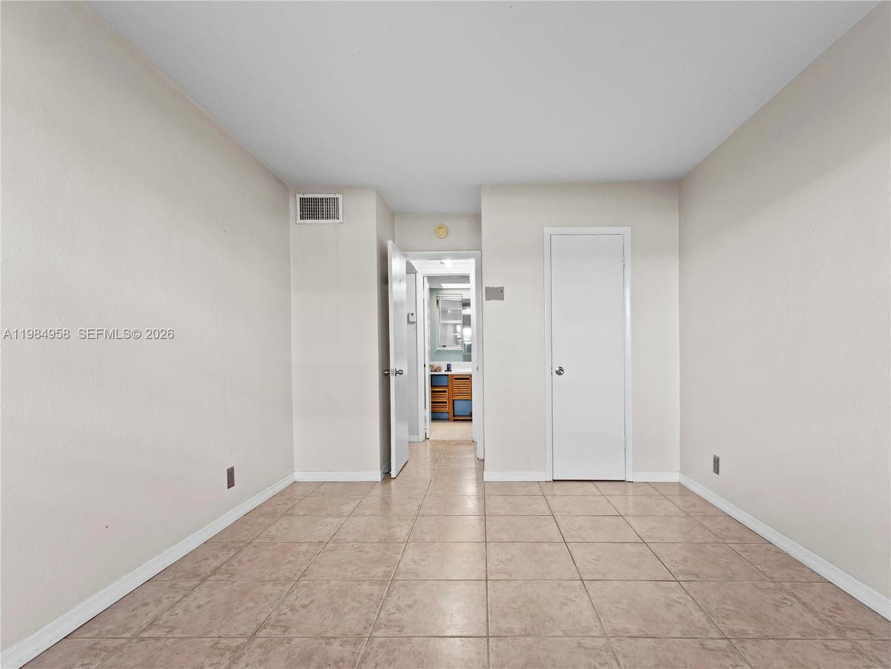 Real estate property located at 6711 Kendall Dr #505, Miami-dade, Villas Of Pinecrest Condo, Pinecrest, FL