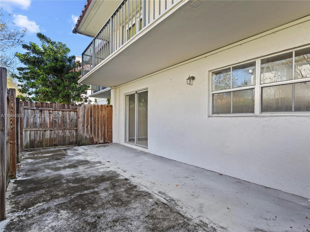 Real estate property located at 6711 Kendall Dr #505, Miami-dade, Villas Of Pinecrest Condo, Pinecrest, FL