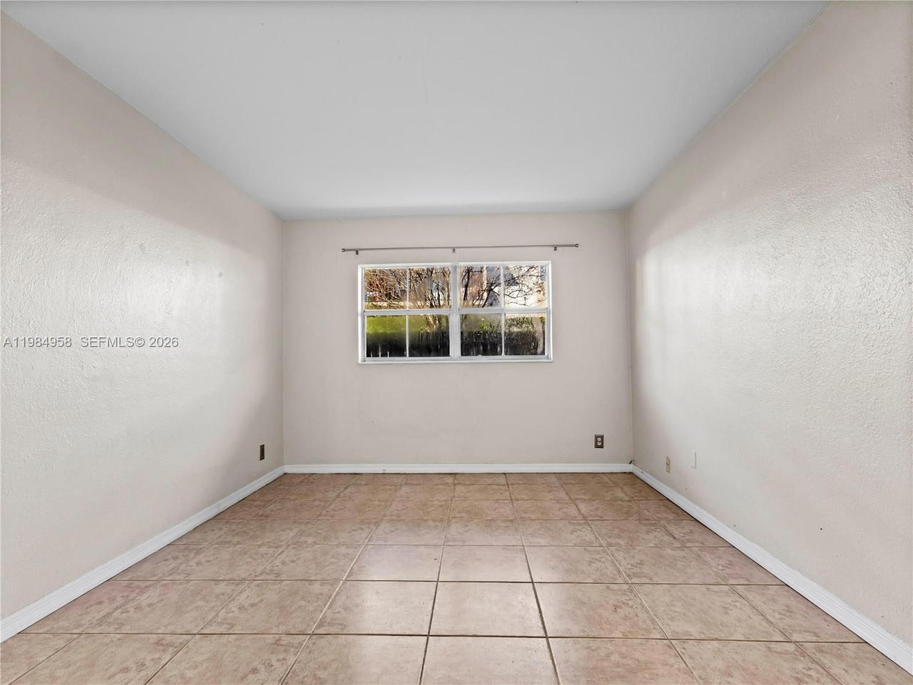Real estate property located at 6711 Kendall Dr #505, Miami-dade, Villas Of Pinecrest Condo, Pinecrest, FL