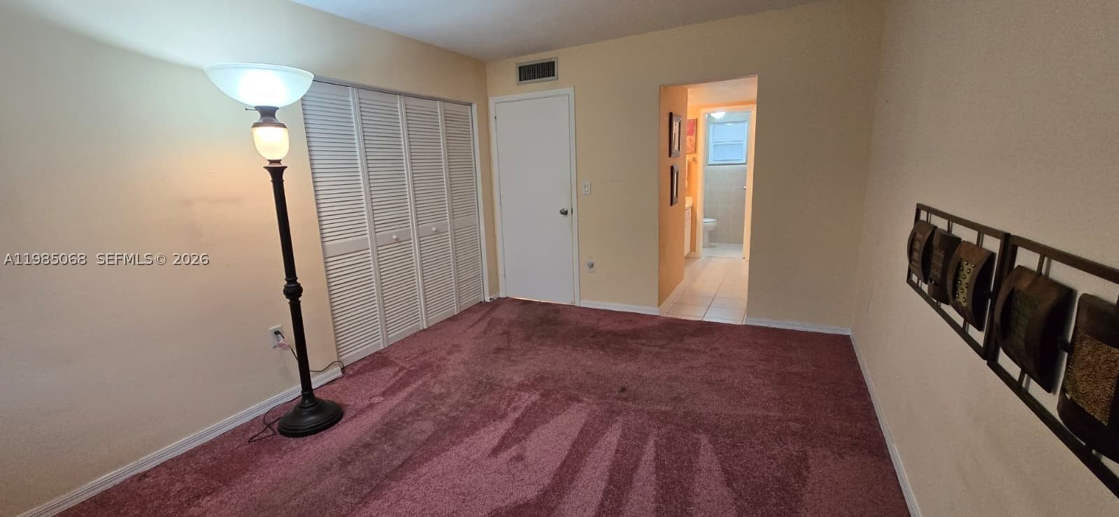 Real estate property located at 7400 Miami Lakes Dr D305, Miami-dade, Villas Of Miami Lakes Con, Miami Lakes, FL