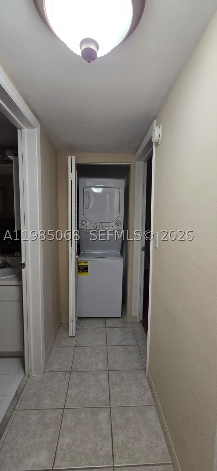 Real estate property located at 7400 Miami Lakes Dr D305, Miami-dade, Villas Of Miami Lakes Con, Miami Lakes, FL