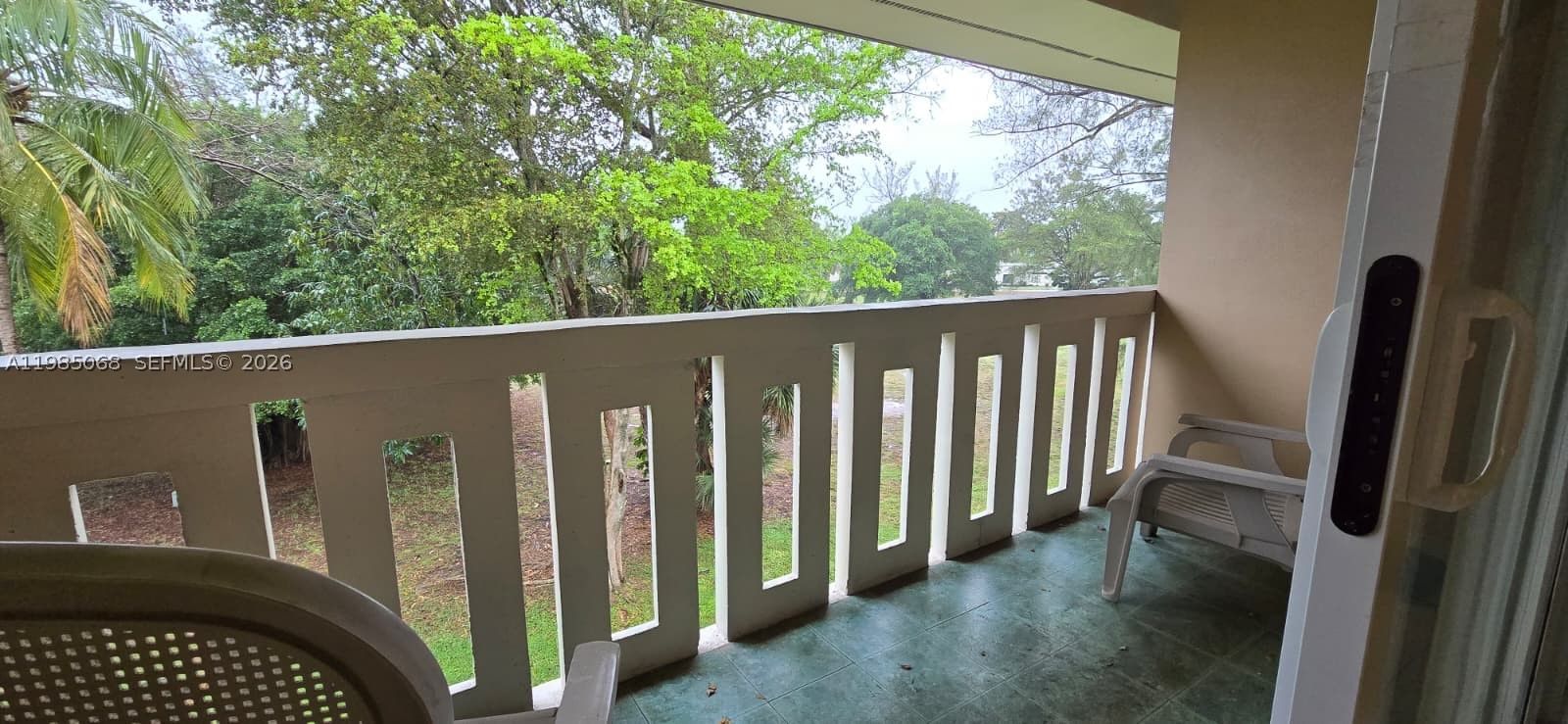 Real estate property located at 7400 Miami Lakes Dr D305, Miami-dade, Villas Of Miami Lakes Con, Miami Lakes, FL