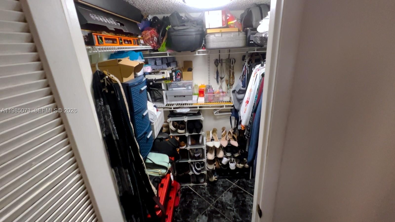 Real estate property located at 1900 68th St D207, Miami-dade, Los Arboles Condo, Hialeah, FL